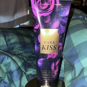Bath & Body Works Dark Kiss Body Cream - Purple and Black